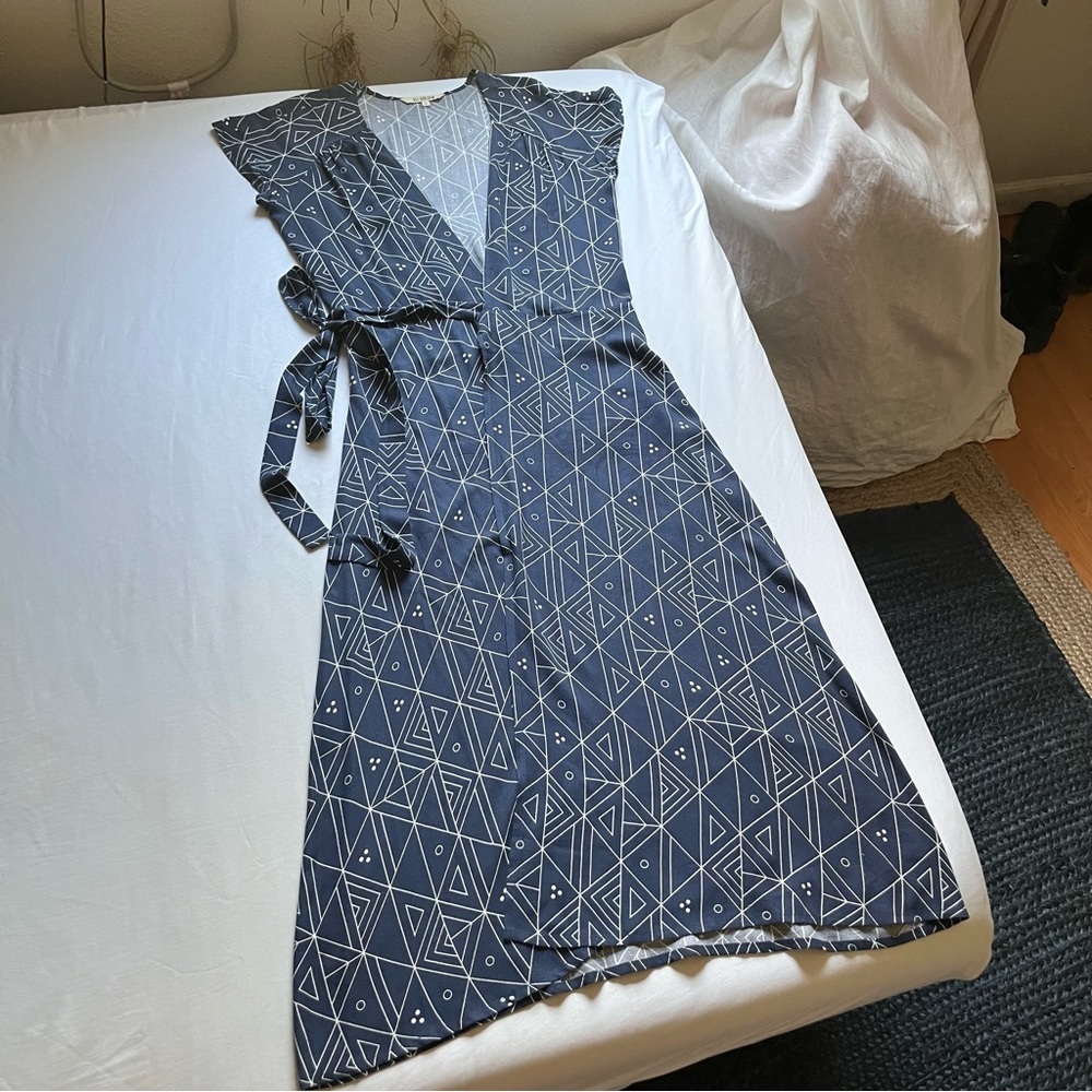 Navy Geometric Wrap Midi Dress with Tie Waist